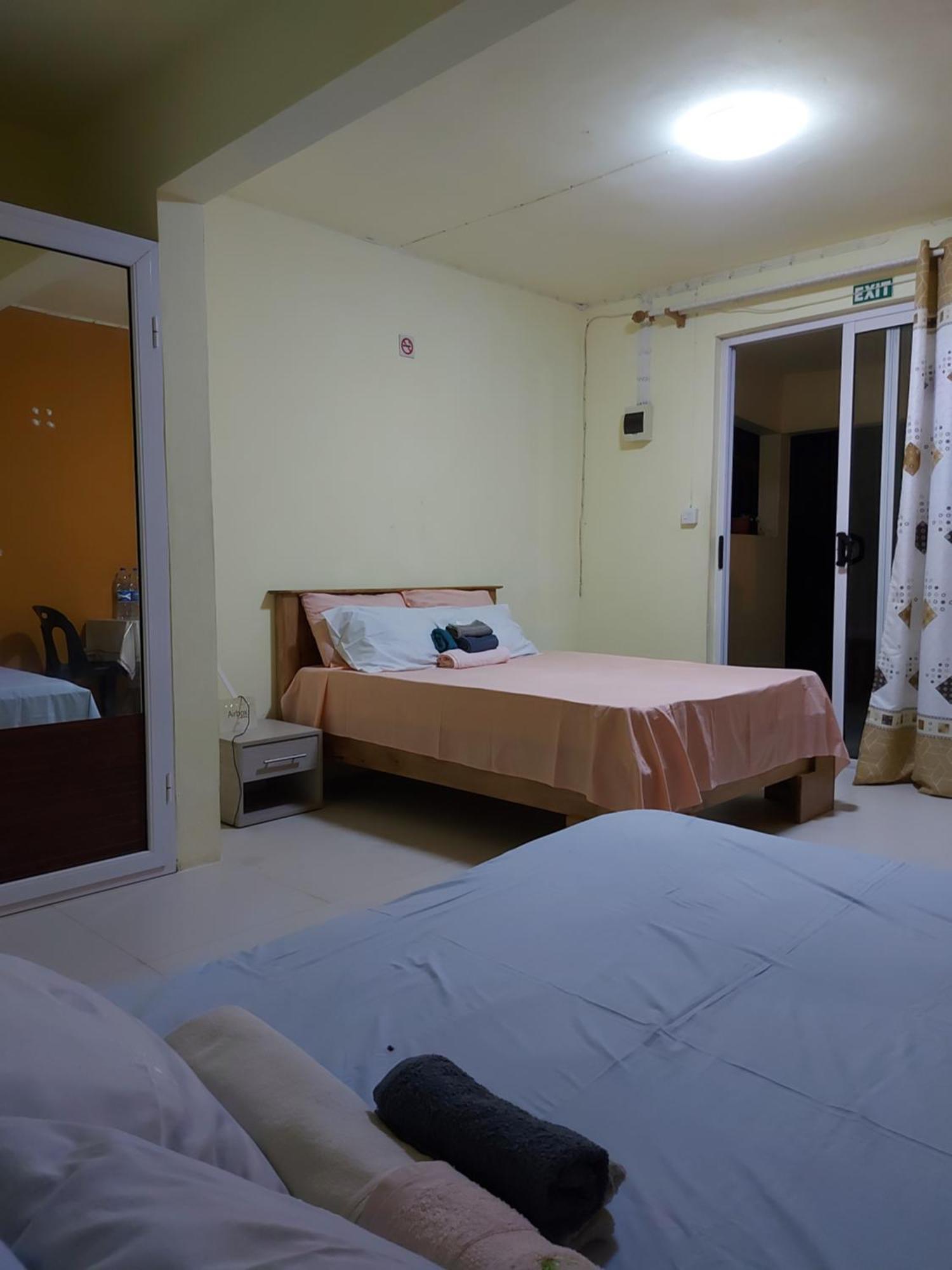 Ocean Viewpoint Lodge พอร์ตมาตูริน ภายนอก รูปภาพ
