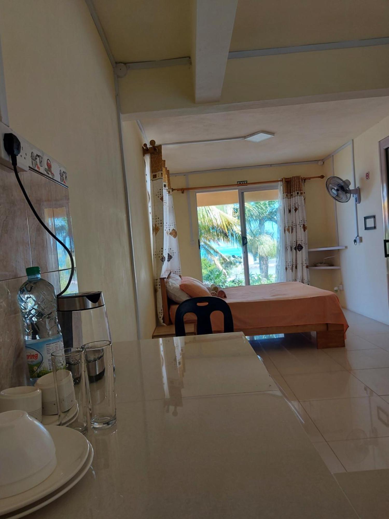 Ocean Viewpoint Lodge พอร์ตมาตูริน ภายนอก รูปภาพ